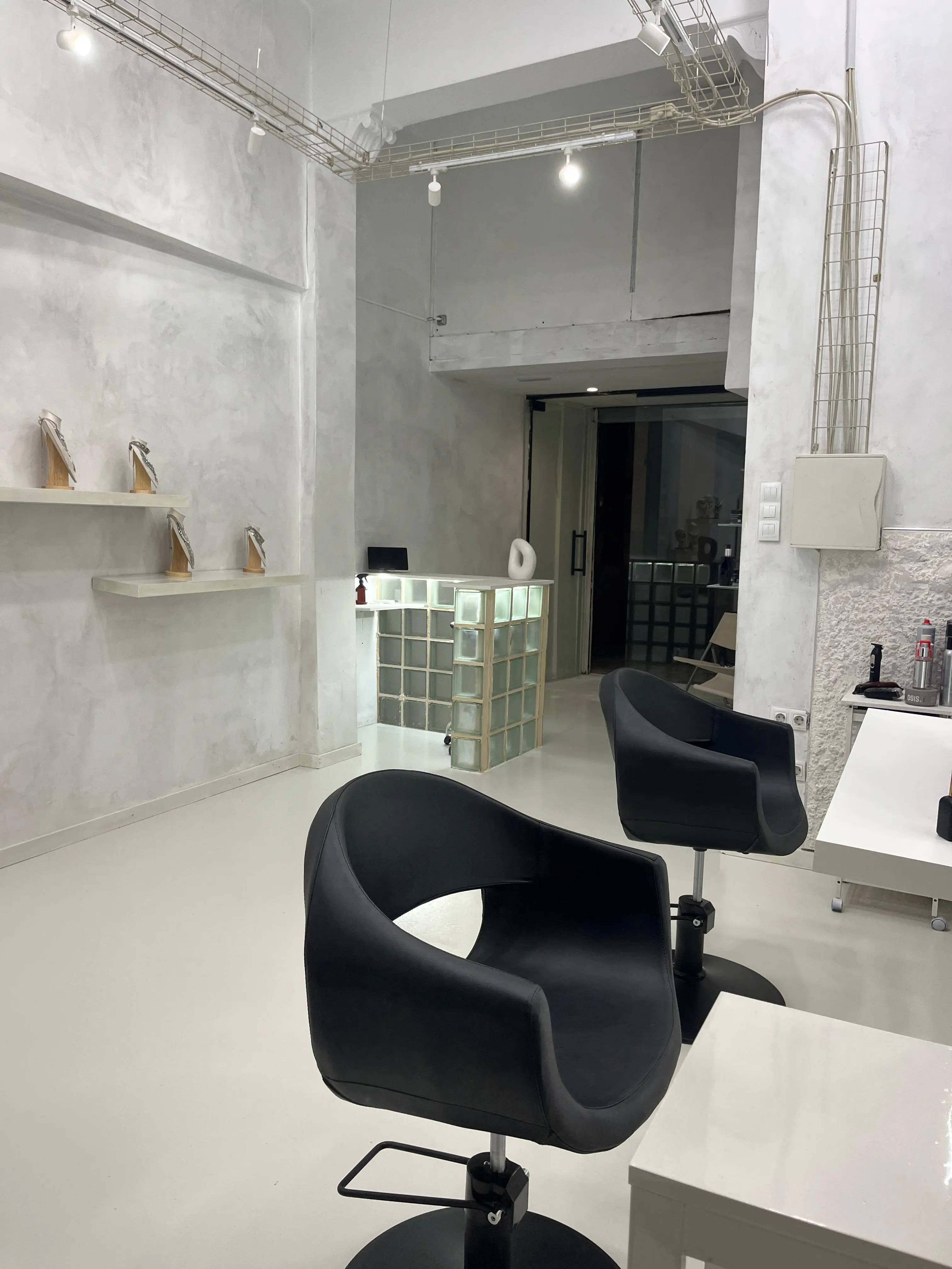 Interior del salón Fashionistas Hair Design
